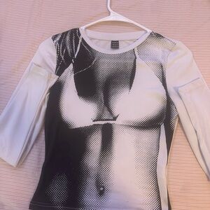 Monochrome Graphic Women's Top